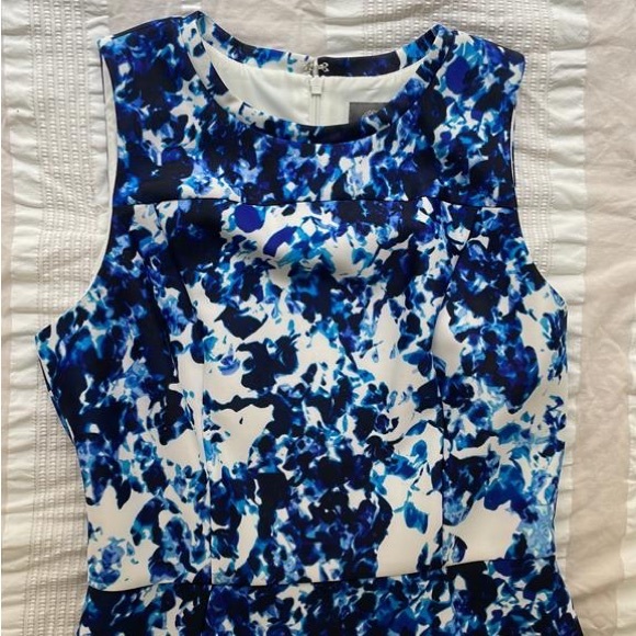 Vince Camuto fitted dress - Picture 3 of 11